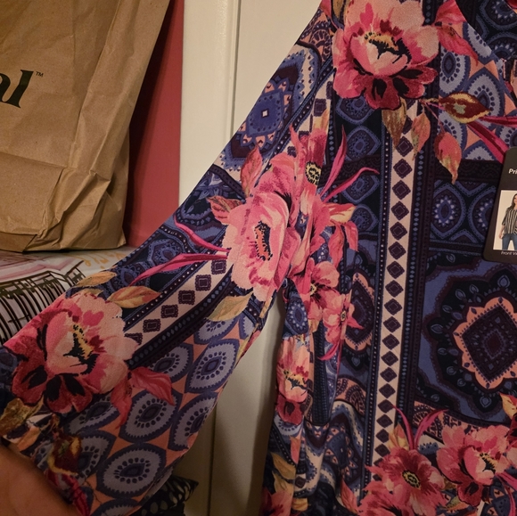 Lildy Women's Colorful 3/4 Length Sleeve Tunic Top Size XL NWT - Picture 2 of 9